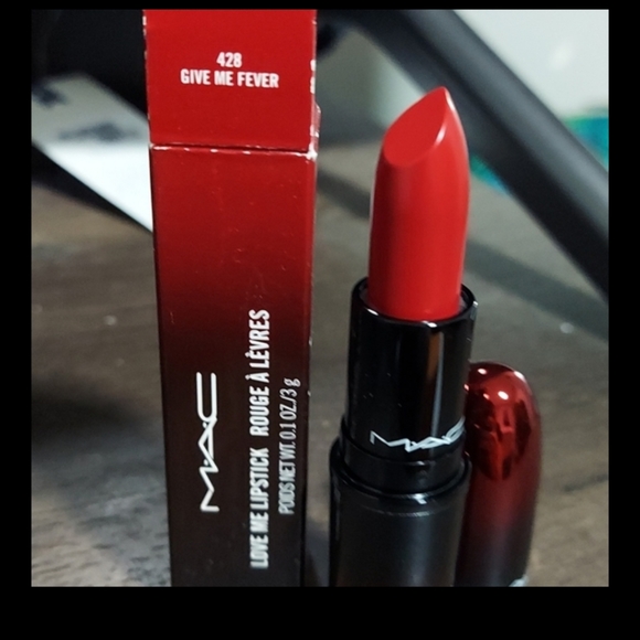 💋❤Give me fever- mac love me lipstick - Picture 2 of 4